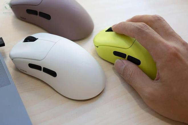 家的全能利器雷柏VT3和VT3s系列电竞鼠标体验九游会J9入口轻至5349克续航500小时右手玩(图13)